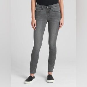 Gap - Grey Skinny Ankle Jeans - Size 26R